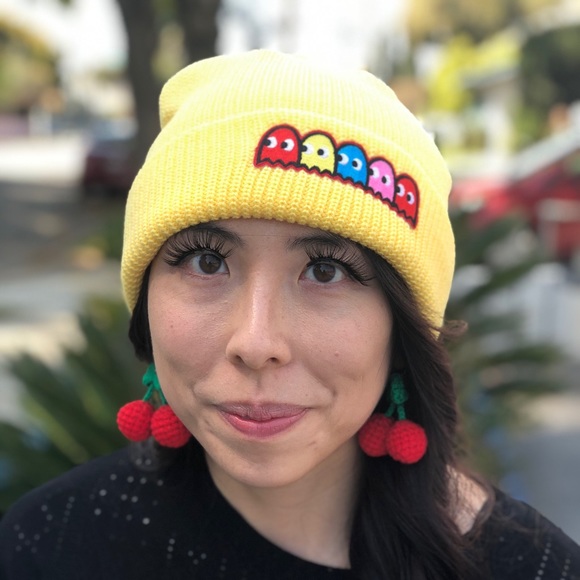 Atari 8 Bit Pacman Ghost Beanie - Picture 3 of 3
